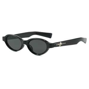 แว่นกันแดดทรงแคทอายทรงรี วัสดุกรอบ PC สีดำ ป้องกันรังสียูวี 380 สำหรับทุกเพศ สไตล์แฟชั่น - Product Image 1