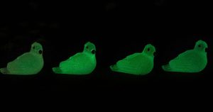 <span class=keywords><strong>Figurine</strong></span> d'oiseau en résine de Pigeon lumineux dans le noir mignon de dessin animé miniature pour le jouet d'enfant chanceux de sac aveugle de mystère bricolage en gros - Product Image 5