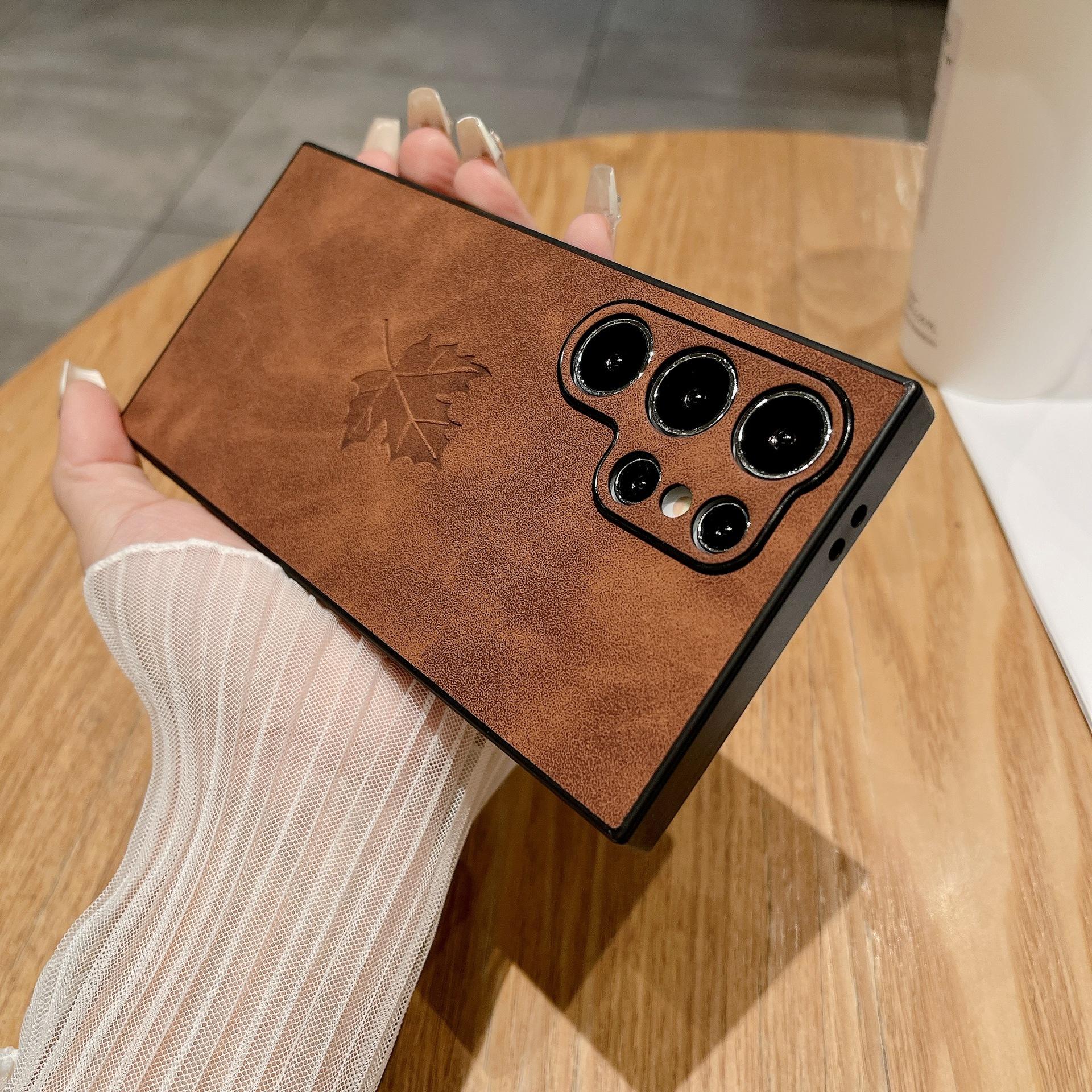 สีน้ำตาล