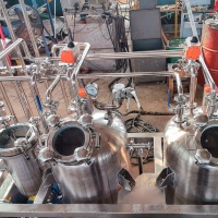 Équipement de distillation en acier inoxydable 316L certifié CE 200L évaporateur de colonne à vide pour whisky Gin basse température pour