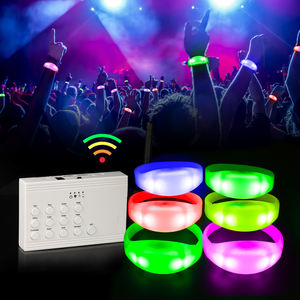 Bracelet LED <span class=keywords><strong>en</strong></span> silicone GF avec télécommande, 4 LED super lumineuses, écologique, lumineux dans le noir, batterie de 12 heures, fournitures de fête, Noël - Product Image 6