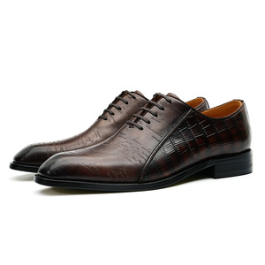 Zapatos Oxford de cuero de alta gama para hombre, hechos con la capa superior de piel de cocodrilo, ideales para bodas y negocios. - Product Image 1