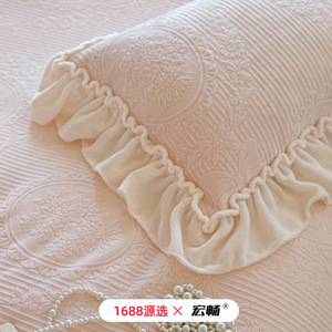Lace Trimmed Milk Fleece Four Piece <b>Set</b> Autumn Winter Thickened Princess Style Warm Embossed <b>Bedding</b> <b>Set</b> - Product Image 2