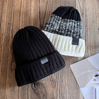 Bonnet en tricot jacquard doublé polaire pour homme, coupe-vent et résistant au froid, avec bouton ; Chapeau en laine tendance pour adultes