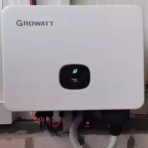 Convertisseur solaire Growatt 6KW SPF 6000 ES PLUS Series avec batterie au lithium/au plomb et télécommande WiFi - Product Image 2