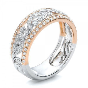 Anello Traforato Bicolore per Donne, Tono Rosa, Elegante Accessorio Quotidiano e da Festa - Product Image 1