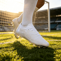 Chaussures de football pour hommes en TPU respirant de haute qualité, design à crampons, nouvelle collection, imperméables, durables, écologiques, portables, pour l'extérieur QFH