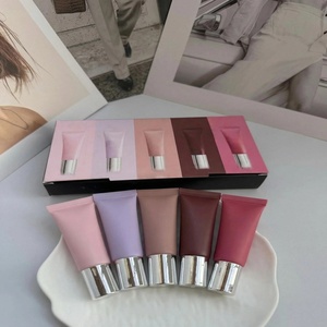 เครื่องประดับแฟชั่นขายดี - ลิปบาล์มเนื้อเจลลี่ ให้ความชุ่มชื้นและเงางามเป็นพิเศษ ชุด 5 ชิ้น แต่ละชิ้นขนาด 5*5 มล. - Product Image 1