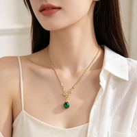 Collier Pendentif Tulipe Feuille Chaîne Os de Serpent Zircon Coloré pour Femmes Ornements Élégants Vente en Gros Premium TGXL14683