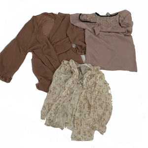 <span class=keywords><strong>เสื้อ</strong></span>ผ้ามือสองแฟชั่นผู้หญิง ผ้าชีฟอง ผ้าไหม สีสันสดใส สำหรับฤดูร้อน น้ำหนัก 100 กก. ต่อมัด <span class=keywords><strong>ขาย</strong></span>ส่งจำนวนมาก - Product Image 4