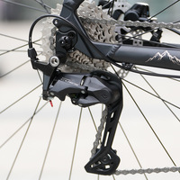 Vélo de montagne Hardtail en aluminium AL6061-T6 29 pouces avec fourche verrouillable à soudure lisse et câblage interne CUES U4000 9 vitesses