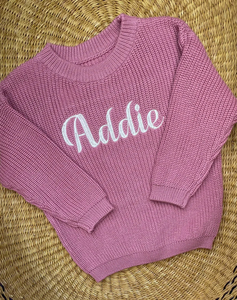 Pull à col rond personnalisé avec nom brodé pour enfants Sweet Spring pour garçons et filles - Tenue personnalisée pour tout-petits - Product Image 2