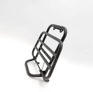 แร็คท้ายรถสกู๊ตเตอร์ GTS300 สีดำโครเมียมเงิน รุ่น<span class=keywords><strong>เก่า</strong></span> สำหรับรถสกู๊ตเตอร์เวสป้า GTV GTS 300 GTS300 GTV300 - Product Image 3