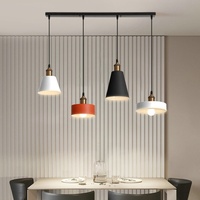 Lustre suspendu linéaire en fer de style industriel minimaliste moderne nordique pour salle à manger, comptoir de bar, éclairage 2024