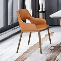 Chaise de salle à manger en cuir pleine fleur italien, nouvelle chaise d'appoint de salle à manger minimaliste italienne haut de gamme de luxe léger, design de créateur