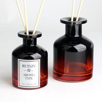 Bouteille de diffuseur en verre d'arôme de luxe de 150ml avec bâton de roseau