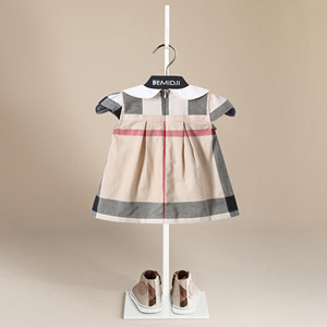 Abito estivo da bambina carino e dolce, in morbido cotone, stile preppy, traspirante, lunghezza al ginocchio, con decorazione a fiocco. - Product Image 2