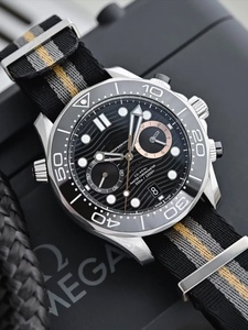 Reloj Omega con Movimiento de Titanio, Maestria Artesanal, Reloj de Buceo para <span class=keywords><strong>James</strong></span> Bond <span class=keywords><strong>007</strong></span>, Versión con Cristal de Zafiro en la Correa - Product Image 2