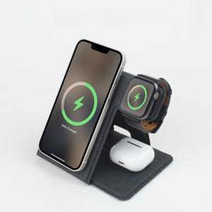 Station de recharge sans fil magnétique pliable 3-en-1, compatible avec Apple Watch, casque et smartphone - Product Image 2