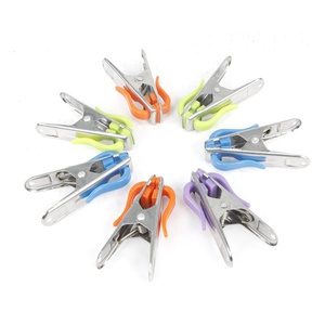 <span class=keywords><strong>Pinces</strong></span> <span class=keywords><strong>à</strong></span> <span class=keywords><strong>linge</strong></span> en acier inoxydable robustes de haute qualité avec doubles crochets brevetés, poignée ergonomique et design décoratif pour - Product Image 1