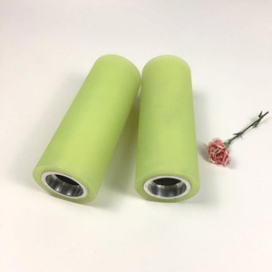 Rodillo recubierto de PU de alta dureza y peso molecular ultraalto para la fabricación de máscaras faciales - Product Image 3