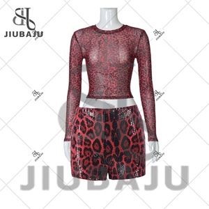 2025 Mùa Xuân Báo In 2 Mảnh Thiết Lập Phụ Nữ Sexy O-Cổ Dài Tay Áo Lưới T Áo Sơ Mi + Sequin Quần Short Phù Hợp Với Bộ - Product Image 2