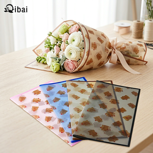 Qiba luxe fleur papier d'emballage couleur unie étanche PP pour <span class=keywords><strong>fleuriste</strong></span> paquet saint valentin emballage nouveau Capybara Design - Product Image 1