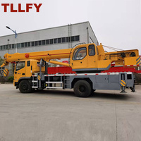 Camion grue hydraulique neuf à prix avantageux avec moteur hydraulique, capacité de 12 tonnes, hauteur de levage de 15-20 m