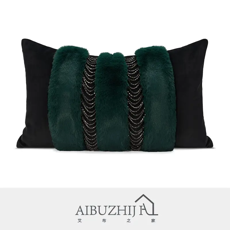 AIBUZHIJIA Luxury Black Green Throw Cushion Covers Faux Fur Furry Pillow Cases with Metal Chain Decoration