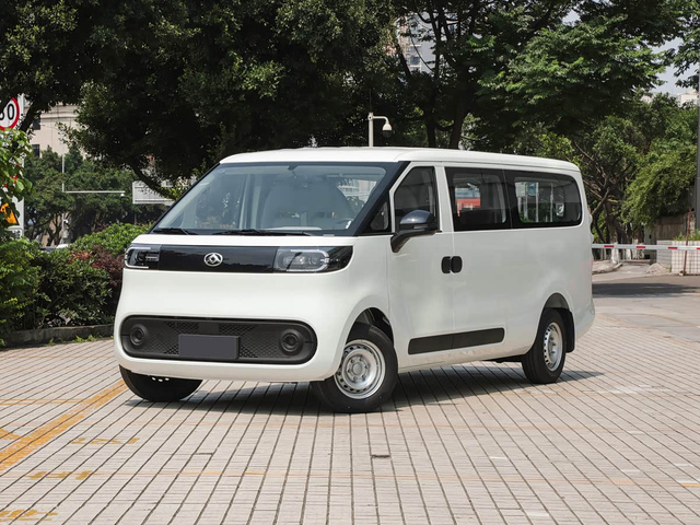 50kWh SWB Low Roof Electric Cargo Van 350km Range EV Delivery Van MAXUS EDELIVER 5 MAXUS V1