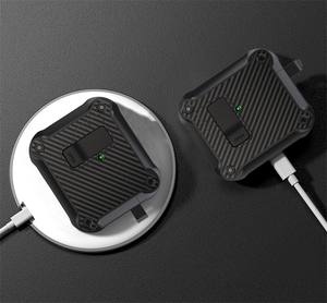 Funda protectora para auriculares de fibra de carbono con interruptor magnético para <span class=keywords><strong>Airpods</strong></span> 4 para <span class=keywords><strong>airpods</strong></span> 1 2 <span class=keywords><strong>3</strong></span> / Pro 2 TPU + PC Armor Cover + HOOK - Product Image 4