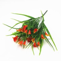 YL Künstlicher Plastikblumentopf Dekorative Anordnung Zaun-Accessoire 7-Zweige Wasserpflanze Callalilie Hochzeit Erntedankfest