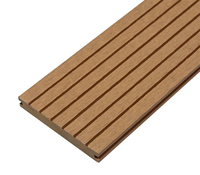 Plancher de terrasse en bois composite WPC extrudé anti-UV écologique Revêtement de sol extérieur durable