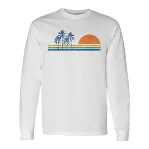 Camiseta de manga larga con estampado de playa tropical vintage de palmeras al atardecer de los años 70, estilo retro - Product Image 1