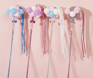 Jouet classique pour chat en peluche en plastique avec longue tige souple et cloche à plumes pour jouer - Product Image 4