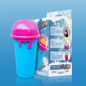Vente en gros de gobelets magiques à presser de 500 ml en silicone pour faire des glaces et des slushies, réutilisables et durables - Product Image 3