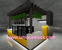 Kiosque alimentaire en bois personnalisé pour centre commercial, stand de restauration rapide avec mur en mousse artificielle, vitrine en verre, plantes vertes suspendues, logo rétroéclairé