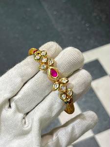 Bracelet Kundan de qualité supérieure pour femmes, plaqué or, fait main, bijoux de mariage indiens, imitation de bijoux de mode - Product Image 3