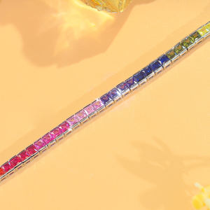 Pulsera de tenis cuadrada de colores arcoíris, chapada en rodio, estilo vintage, de latón, joyería para fiesta con diseño de piedras brillantes - Product Image 3