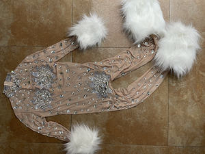 <span class=keywords><strong>Combinaison</strong></span> transparente ornée de diamants, <span class=keywords><strong>combinaison</strong></span> tendance pour femmes grandes tailles, <span class=keywords><strong>combinaison</strong></span> blanche à plumes pour femmes, manches longues - Product Image 5