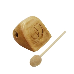 Bloque de Madera Natural Sólida con Forma de Pez y Golpeador de Madera para Juguete de Percusión Educativo Temprano - Product Image 1