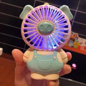 Mini USB ricarica estate camera dei bambini ventilatore luce da tavolo cartone animato simpatico animale Scooter ricarica piccolo ventilatore - Product Image 4