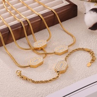 Collier pendentif géométrique en zircone cubique hexagonale haut de gamme, chaîne serpent en corde, plaqué or 18 carats, ensemble de bijoux en acier inoxydable