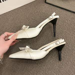 Zapatos de Tacón Alto con Punta en Pico, Delicados y Sexys, con Lazo, de Cuero Genuino Evergreen, con Cierre de Hebilla - Product Image 1