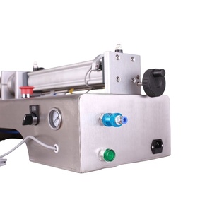 Semi-automatic High Accuracy Liquid Filling Machine Self-fluid Water Juice Beverage Quantitative Filling Machine - Product Image 4