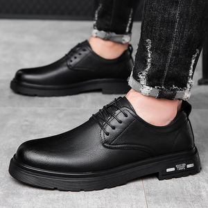 รองเท้าลำลองผู้ชายหนังสีน้ำตาลแบบผูกเชือก รองเท้าบูททำงานแบบหุ้มข้อต่ำ ดีไซน์เย็บสีพื้น ผลิตที่เวินโจว รุ่น 9268 - Product Image 2