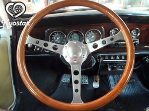 15 "क्लासिक लकड़ी अनाज चांदी के गोल छेद ब्रश की बात स्टीयरिंग व्हील + सींग किट - Product Image 6