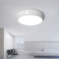 Plafonnier LED Tri-Proof Moderne IP65 18W, Luminaire Oyster, Lampe Extérieure Sportive en PC et ABS, Montage en Surface, Télécommandée