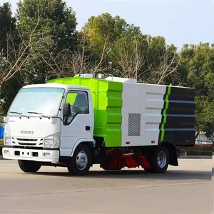 Camión de Limpieza de Calles de Alto Rendimiento Isuzu Howo Faw 4X2, 5CBM, Aspiradora de Polvo con Bomba de Motor de Buena Calidad en Venta - Product Image 3