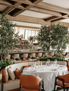Set da pranzo moderno di lusso per hotel a 5 stelle e raffinati caffè con motivi quadrati sedie <span class=keywords><strong>in</strong></span> legno per decorazione d'interni - Product Image 6
